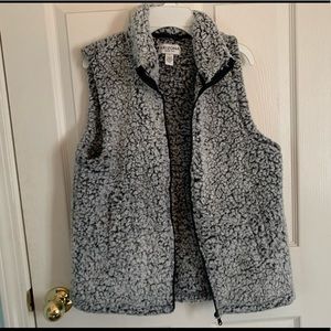 Arizona jean co fluffy vest